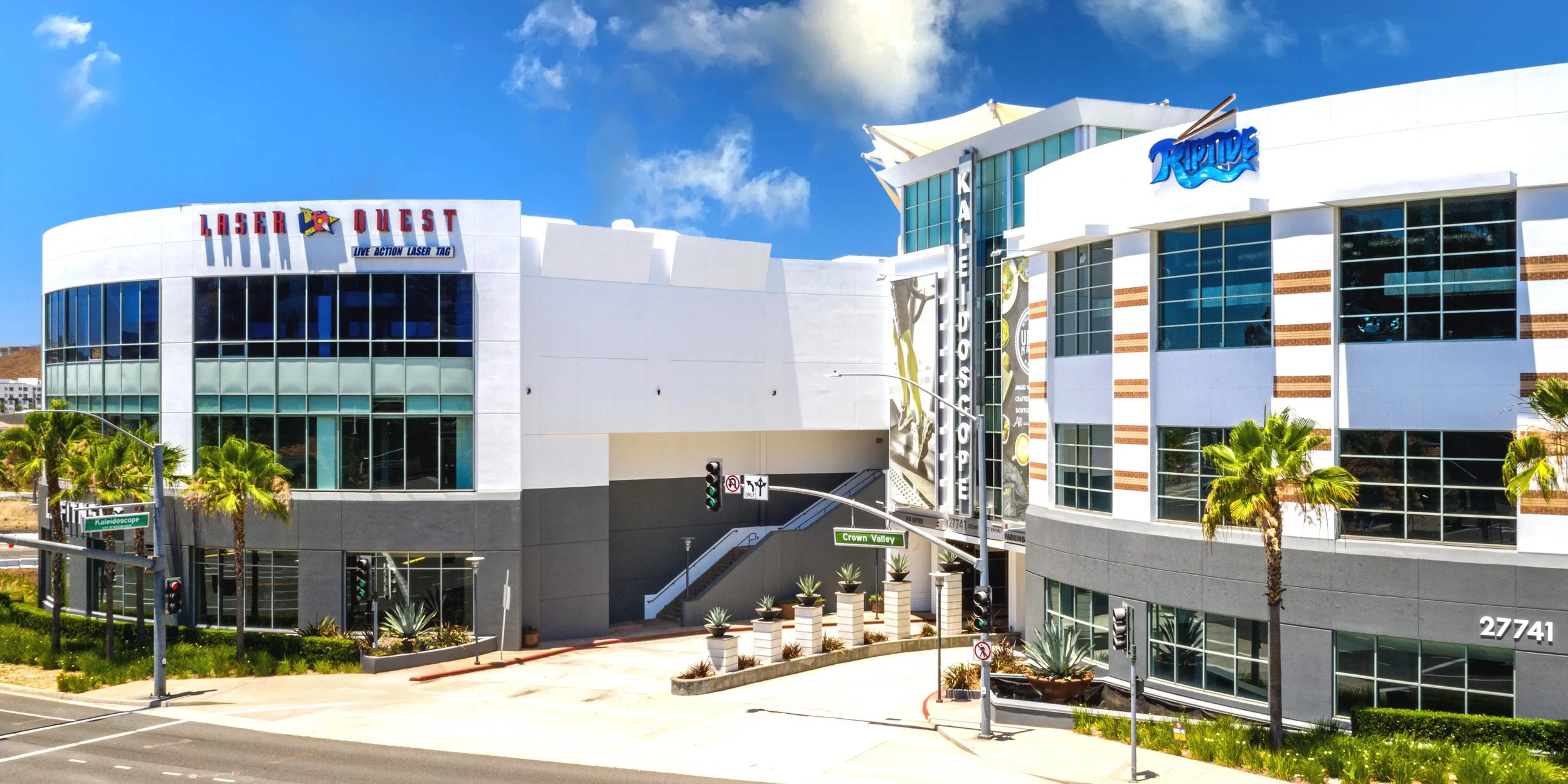 Kaleidoscope Mall – Laser Quest, Kaleidoscope signage, Mission Viejo